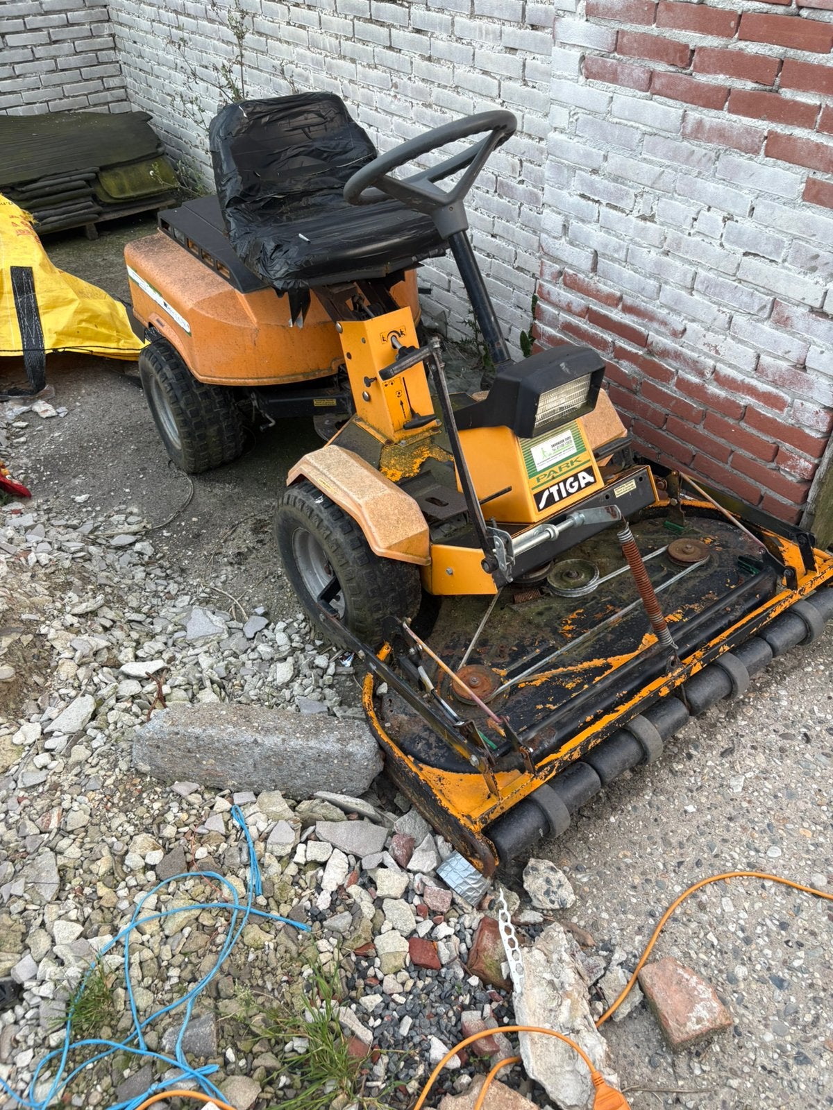 Frontmaaier zitmaaier stiga park, Ophalen, Gebruikt, Mulchfunctie, 90 tot 120 cm