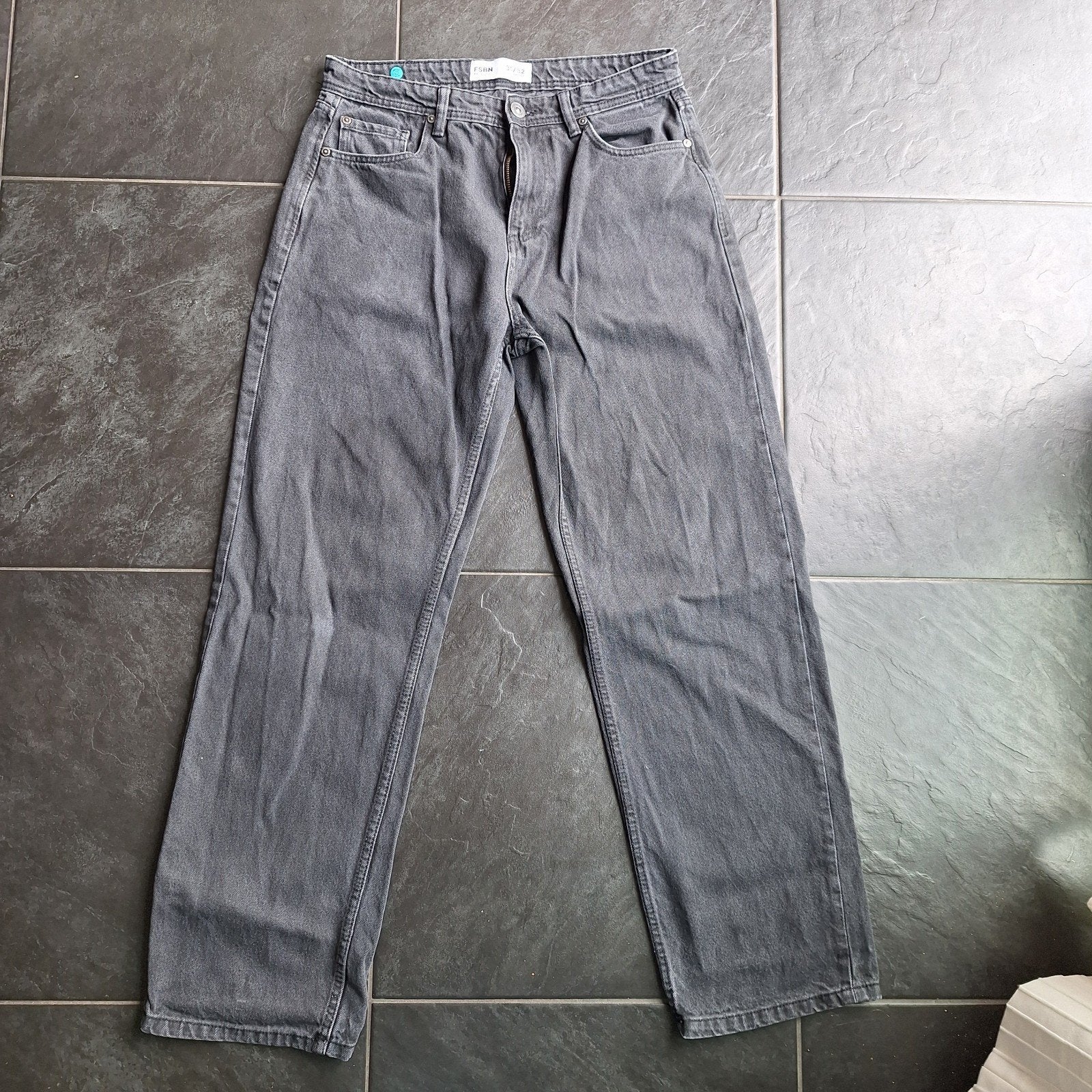 Donkergrijze jeans FSBN, w 31 L 32, baggy fit, New Yorker, Ophalen of Verzenden, Zo goed als nieuw, Maat 46 (S) of kleiner, FSBN