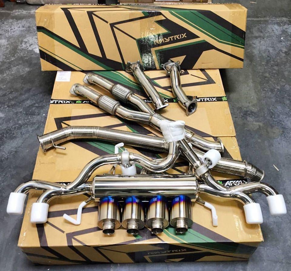 Armytrix RVS uitlaatsysteem burnt tips - Nissan R35 GTR GT-R