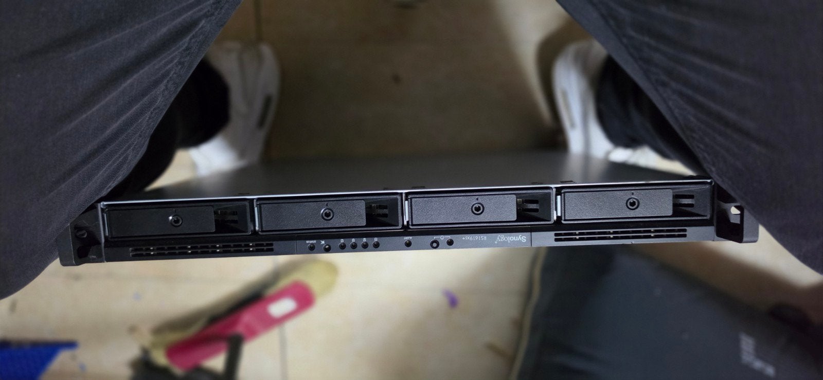 Synology RS1619xs+ (1U Rackmount) + Dual 10GbE + Railkit, Gebruikt, Hot swappable onderdelen, Niet gespecificeerd (exclusief harde schijven)