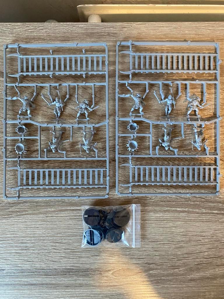 Warhammer The Lord of the Rings Uruk-Hai Demolition Team, Ophalen of Verzenden, Nieuw, Lord of the Rings, Figuurtje(s)