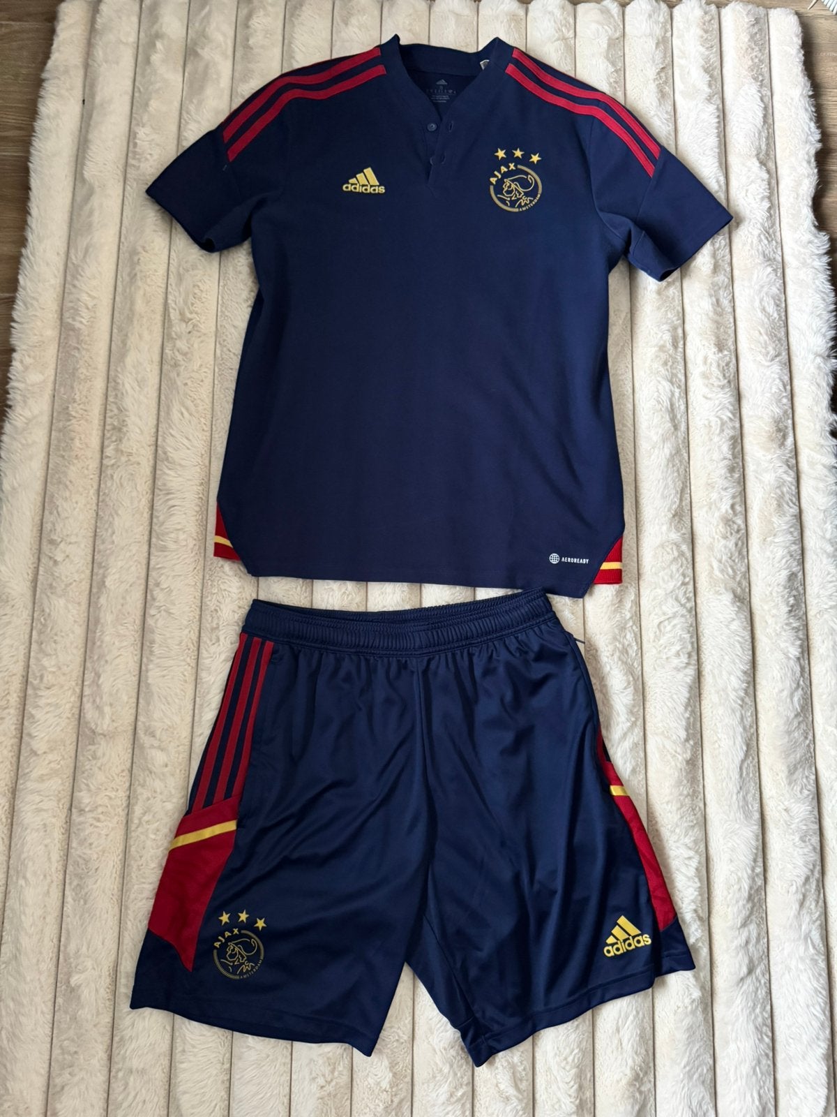 Ajax adidas Ajax Trainingsset zgan maar s/m origineel, Ophalen of Verzenden, Zo goed als nieuw