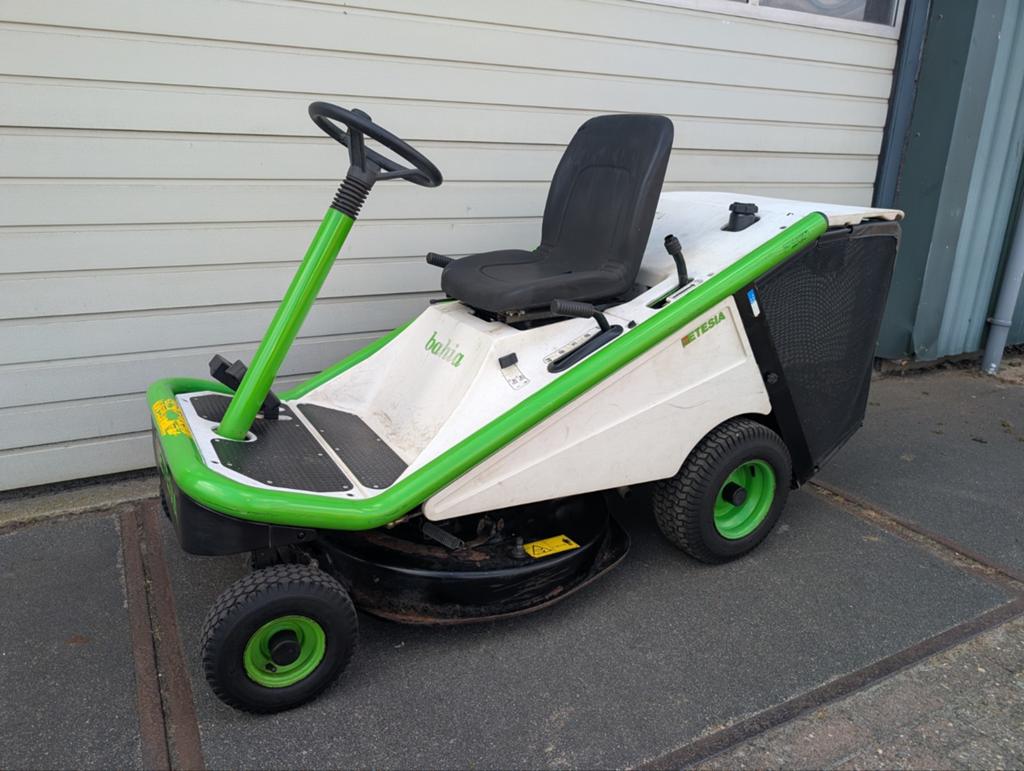 Nette Etesia Bahia zitmaaier met opvang! kawasaki!, Etesia, Gebruikt, Ophalen of Verzenden, Opvangbak