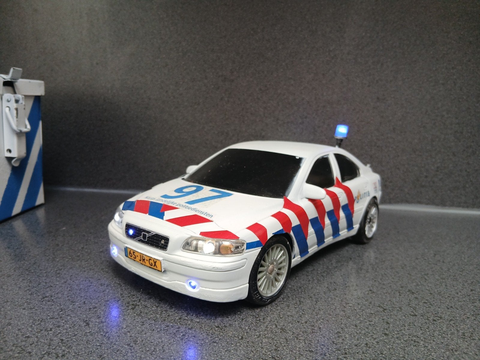 Volvo S60 KLPD 1:16, Elektro, Gebruikt, Schaal 1:14, Ophalen of Verzenden