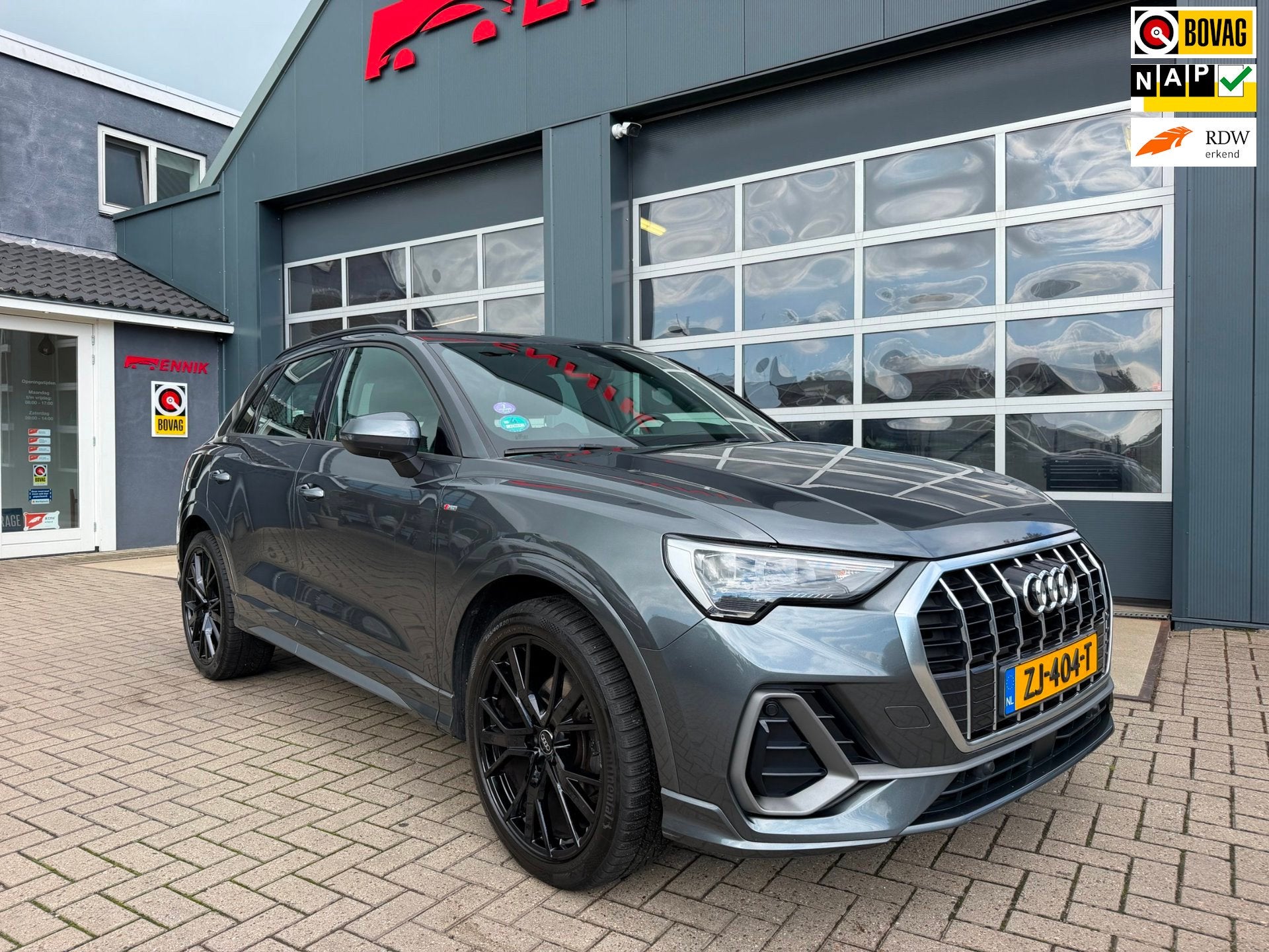 Audi Q3 35 TFSI S Line / Virtual / ACC / Led Matrix / Trekha, Auto's, Dealer onderhouden, 4 cilinders, 150 pk, Origineel Nederlands