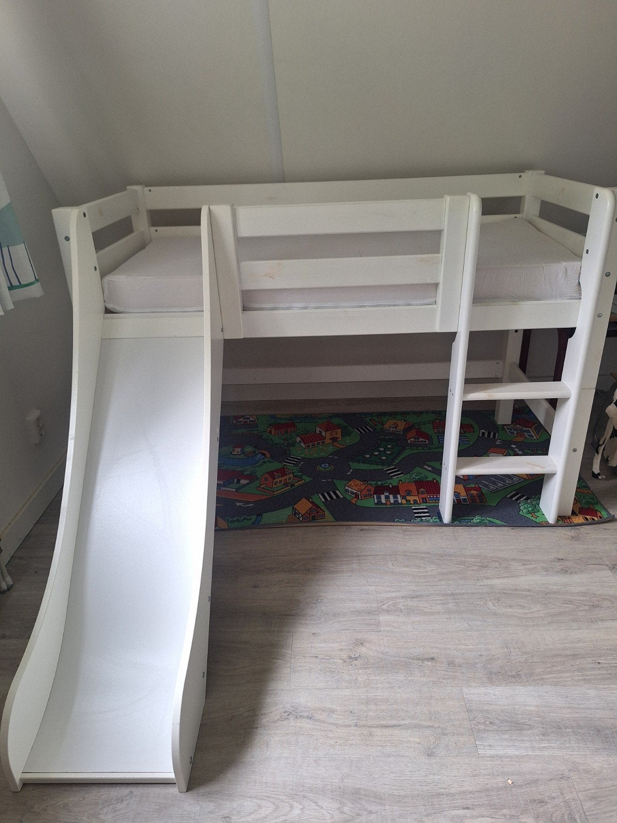 Hoppekids halfhoogslaper peuterbed, Kinderen en Baby's, Ophalen, Gebruikt, Halfhoogslaper
