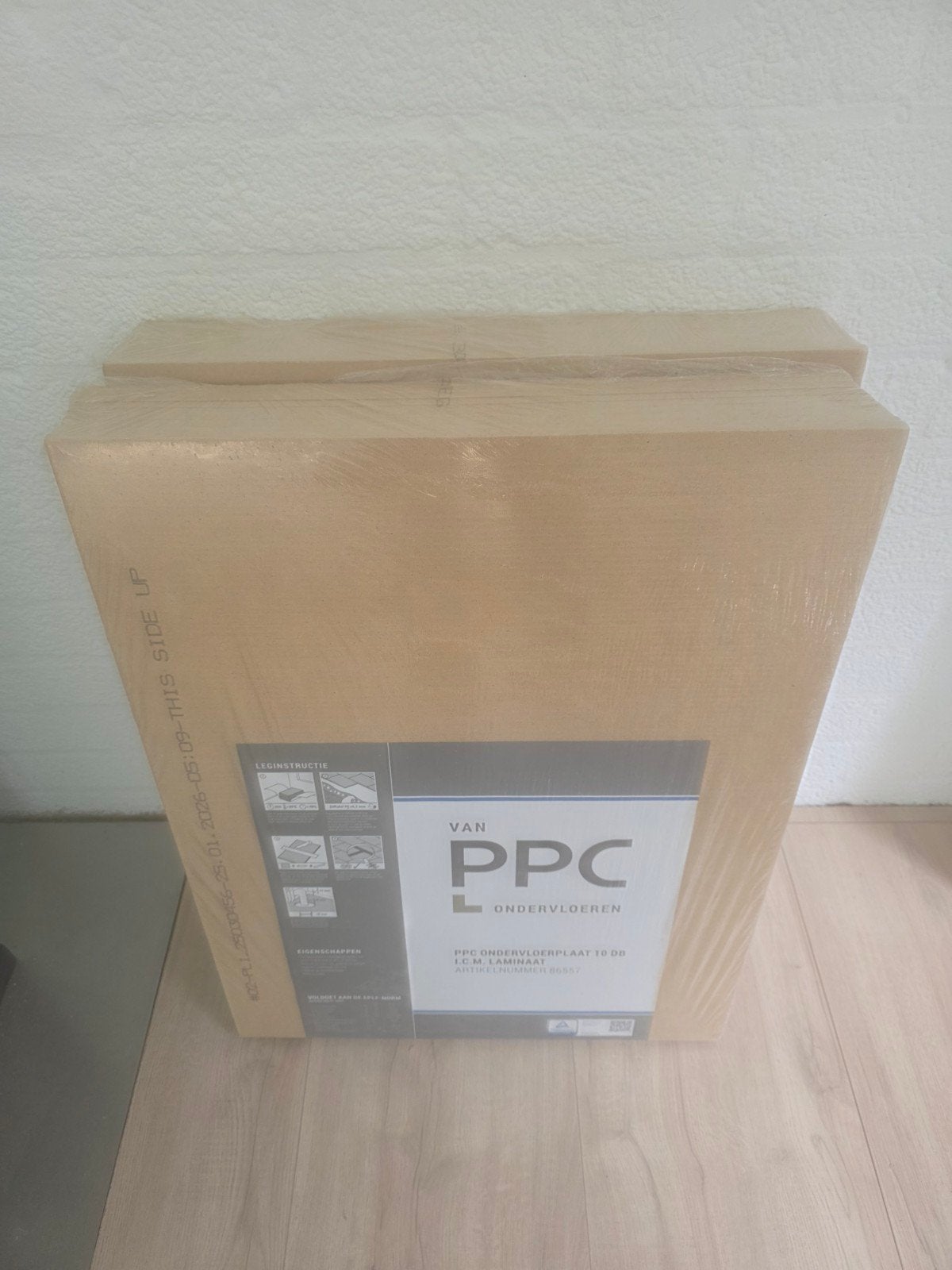 2 pakken ondervloeren 10mm dik + 2 losse, Ophalen, Overige materialen, 30 cm of meer, 50 tot 150 cm
