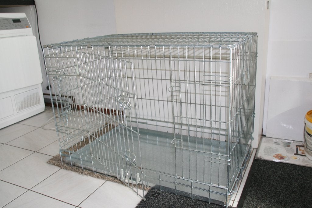 hondenbench en mand, Dieren en Toebehoren, Ophalen, Zo goed als nieuw