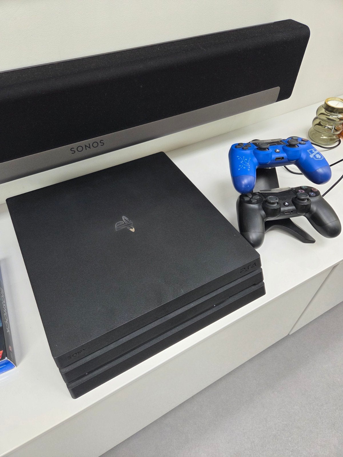 PS4 Pro CUH-7116B met games en 2 controllers, Met games, Met 2 controllers, Ophalen of Verzenden, Zo goed als nieuw