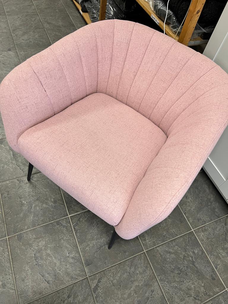 Roze fauteuil - Comfortabele en stijlvolle stoel, Ophalen, Overige kleuren, Zo goed als nieuw, Eén
