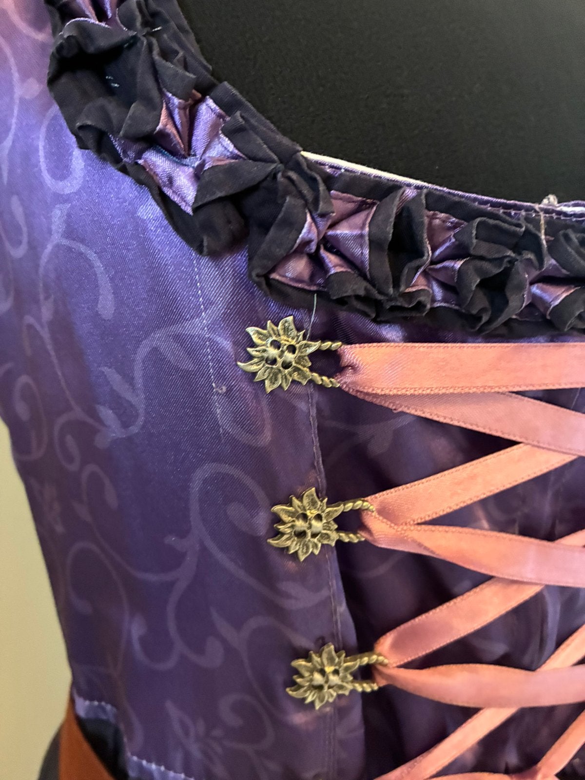 Foto 4 van Dirndl edelnice trachtenmode maat 40