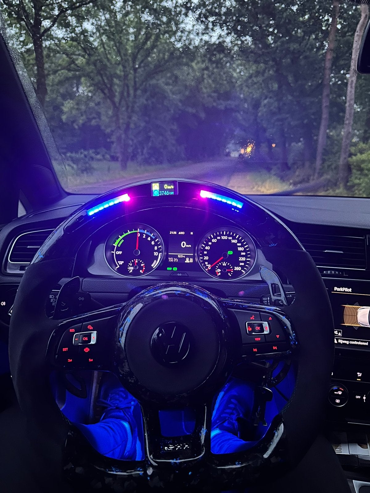 Custom Volkswagen Golf 7 Stuur – LED Display - Alcantara, Auto-onderdelen, Ophalen of Verzenden, Gebruikt, Volkswagen