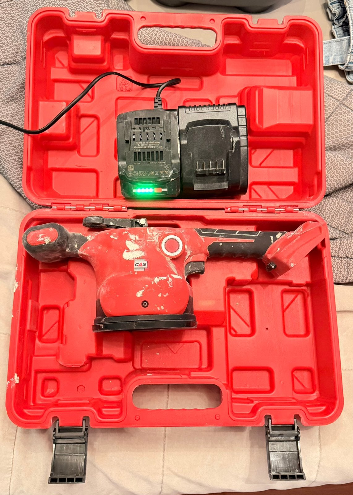 TE HUUR Rubi Quake Energy CAS tegel triller klopper, Ophalen, Gebruikt