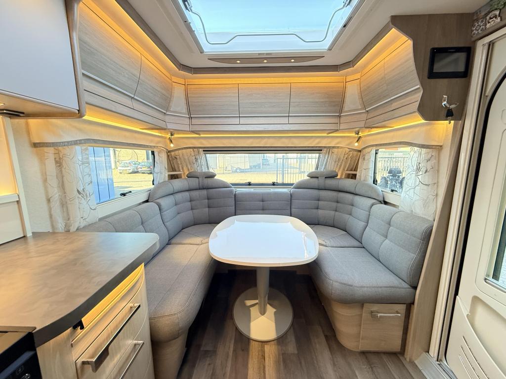 Kabe Royal 520 XL, Caravans en Kamperen, Schokbreker, Rondzit, Bedrijf, Kabe