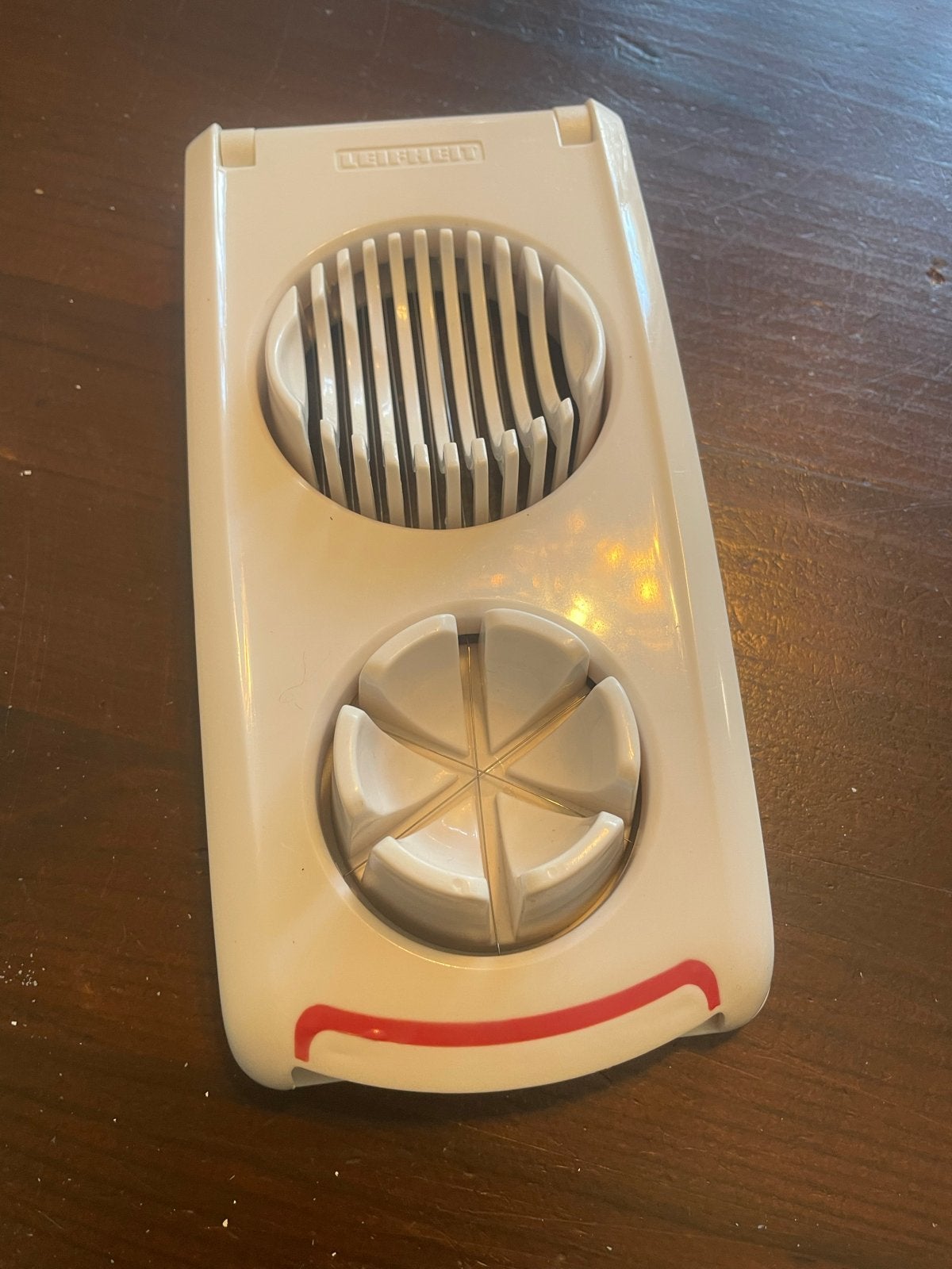 Eggslicer- Leifheit Eiersnijder - Wit met Rode Accent, Kunststof, Ophalen of Verzenden, Wit, Overige merken
