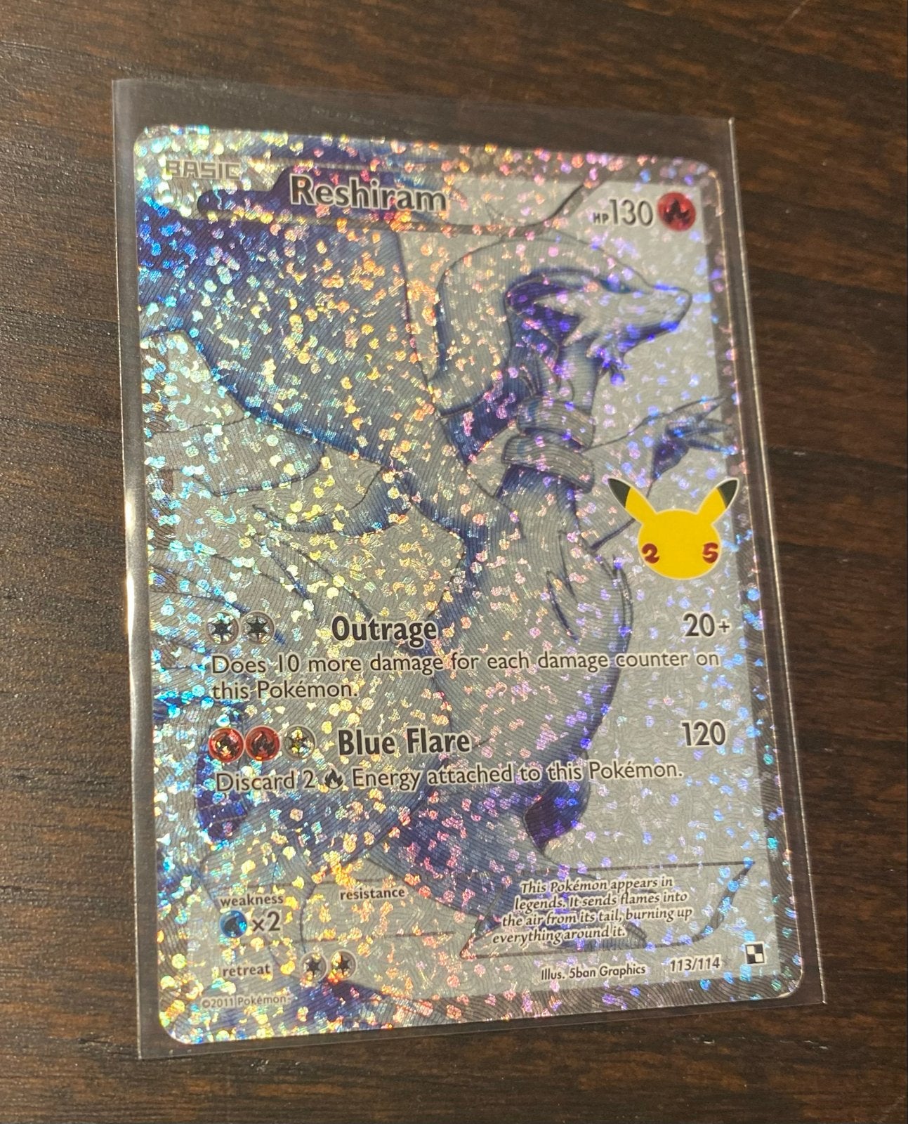 Reshiram Celebrations 113/114 Pokémon Kaart, Ophalen of Verzenden, Zo goed als nieuw, Losse kaart, Foil