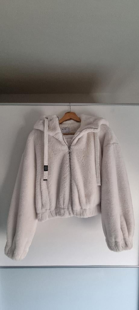 Jas wit fake für van Bershka maat, Maat 38/40 (M), Wit, Zo goed als nieuw, Bershka