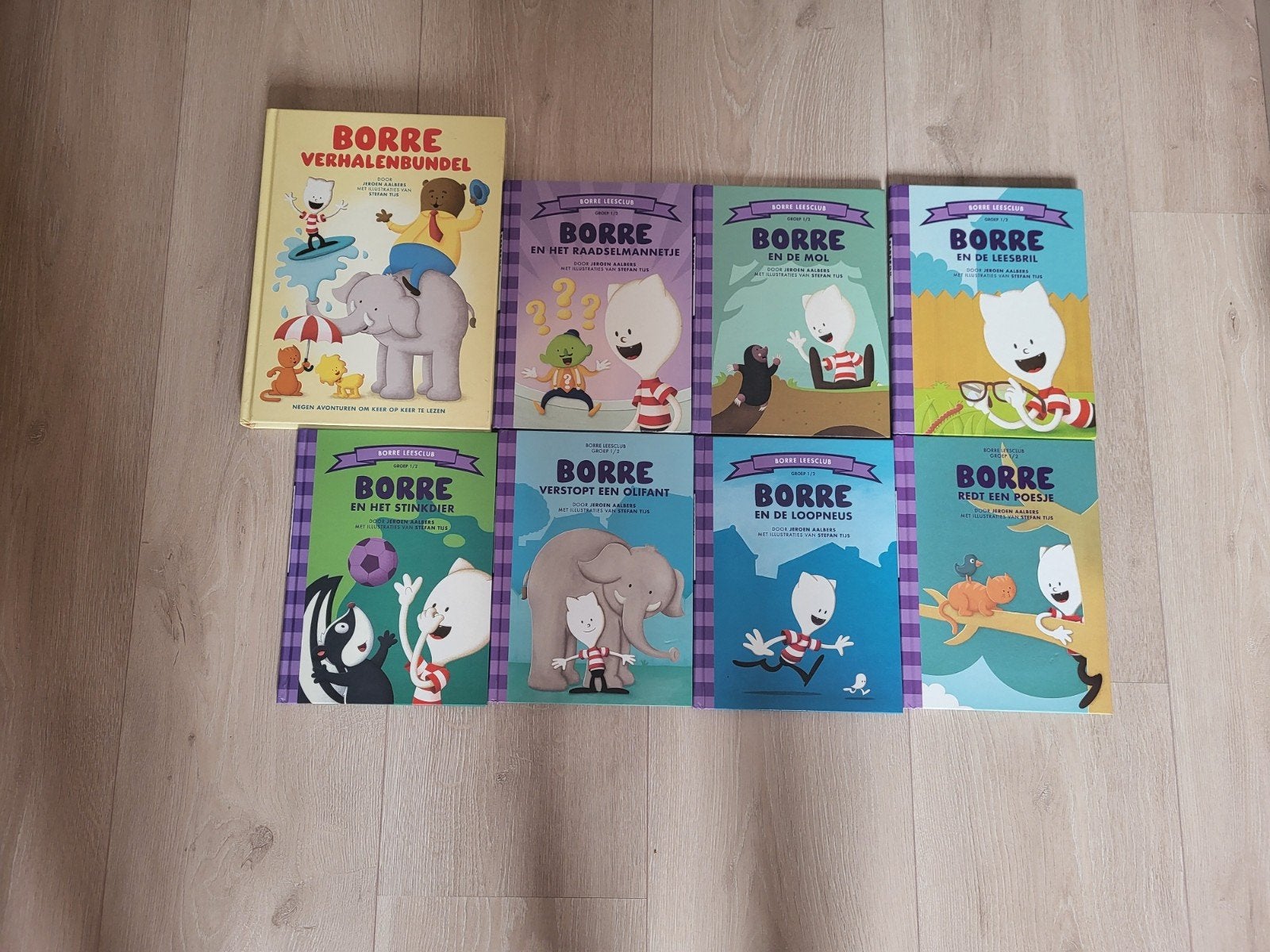 Borre Verhalenbundel en 6 losse Borre boeken, Boeken, Ophalen, Zo goed als nieuw, Fictie algemeen