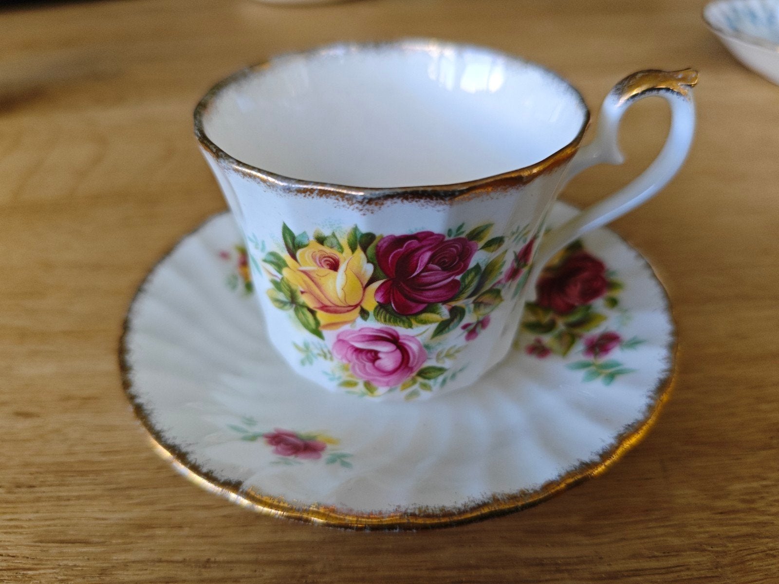 Royal Kendal Theekop en Schotel - Fine Bone China 1985, Ophalen of Verzenden
