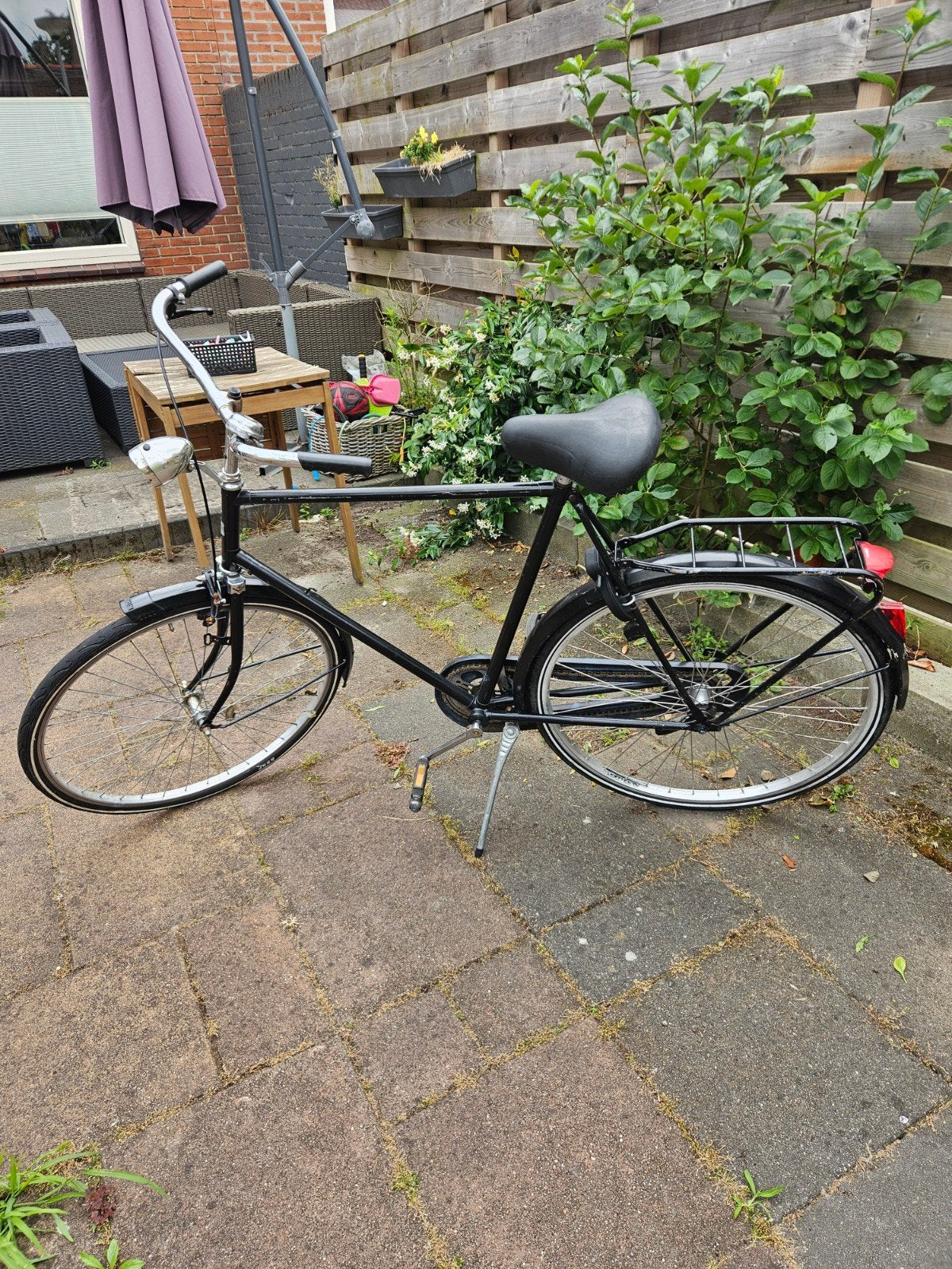 Degelijke herenfiets - Ideaal voor dagelijks gebruik, Fietsen en Brommers, Fietsen | Heren | Herenfietsen, Gebruikt, Velgrem, 57 tot 61 cm