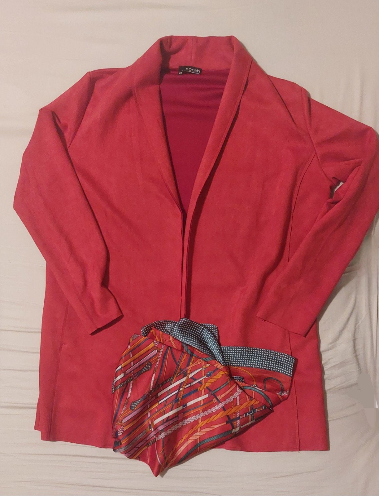Lang  vest/jas van Norah maat 44/XL met bijpassende sjaal., Norah, Ophalen of Verzenden, Zo goed als nieuw, Maat 42/44 (L)