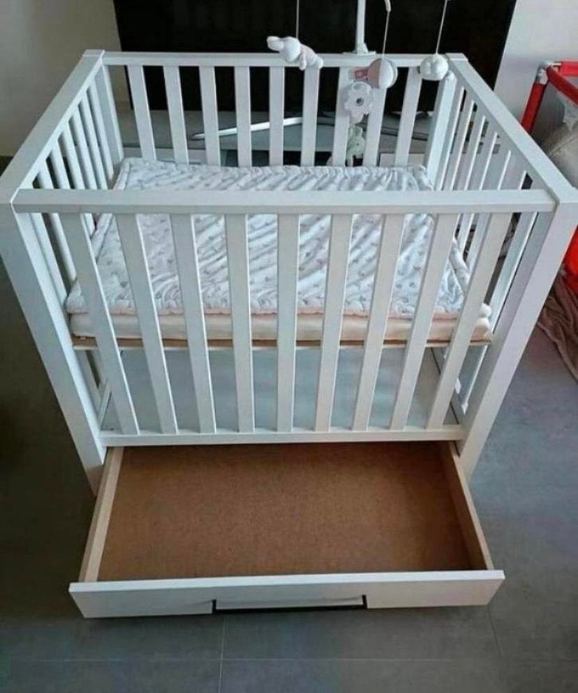 Witte box, Ophalen, Zo goed als nieuw