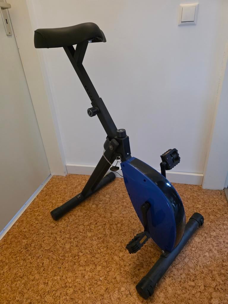 Desk bike, als nieuw., Sport en Fitness, Fitnessapparatuur, Ophalen, Zo goed als nieuw, Hometrainer