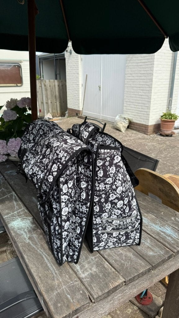 fietstas, Ophalen, Zo goed als nieuw