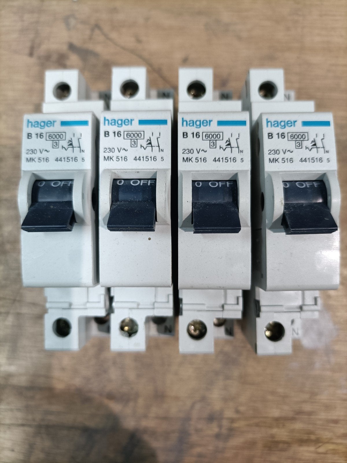 4 st Hager Installatieautomaat B16 230V MK516 441516 5 (4 s, Ophalen of Verzenden, Gebruikt, Hager, Installatieautomaat