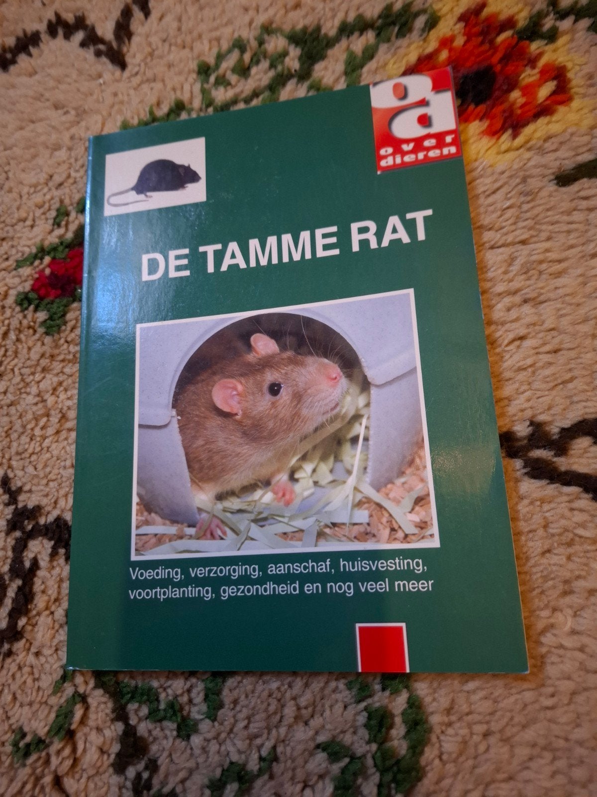 Boek: De Tamme Rat - Voeding, verzorging en meer, Ophalen of Verzenden, Gelezen, Konijnen of Knaagdieren, Onbekend