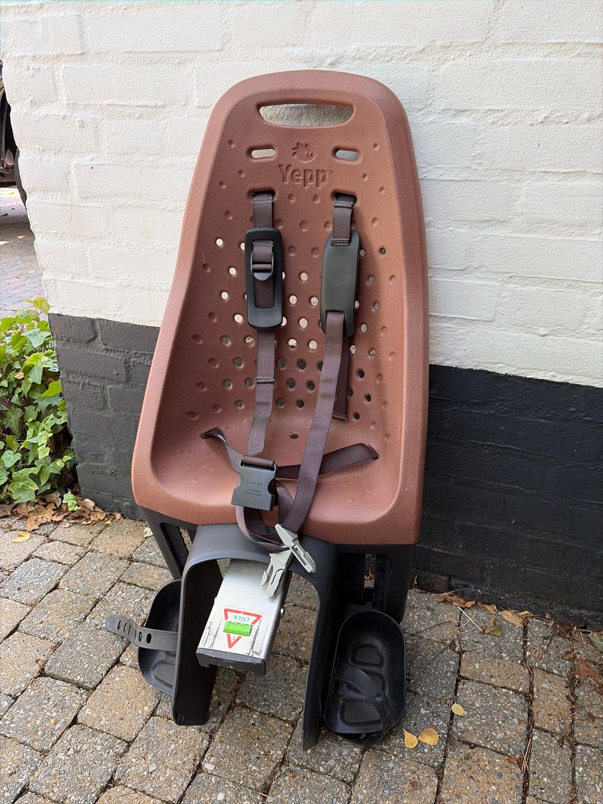 Yepp Achterzitje Bruin - super nette staat, Ophalen, Achterzitje, 9 t/m 36 kg, Gebruikt