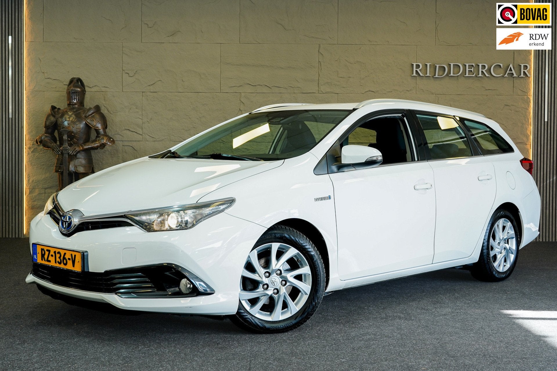Toyota Auris 1.8 Hybrid Dynamic|GARANTIE|NAVI|CRUISE|VELGEN|, Auto's, 28 km/l, Gebruikt, Euro 6, Verwarmde buitenspiegels