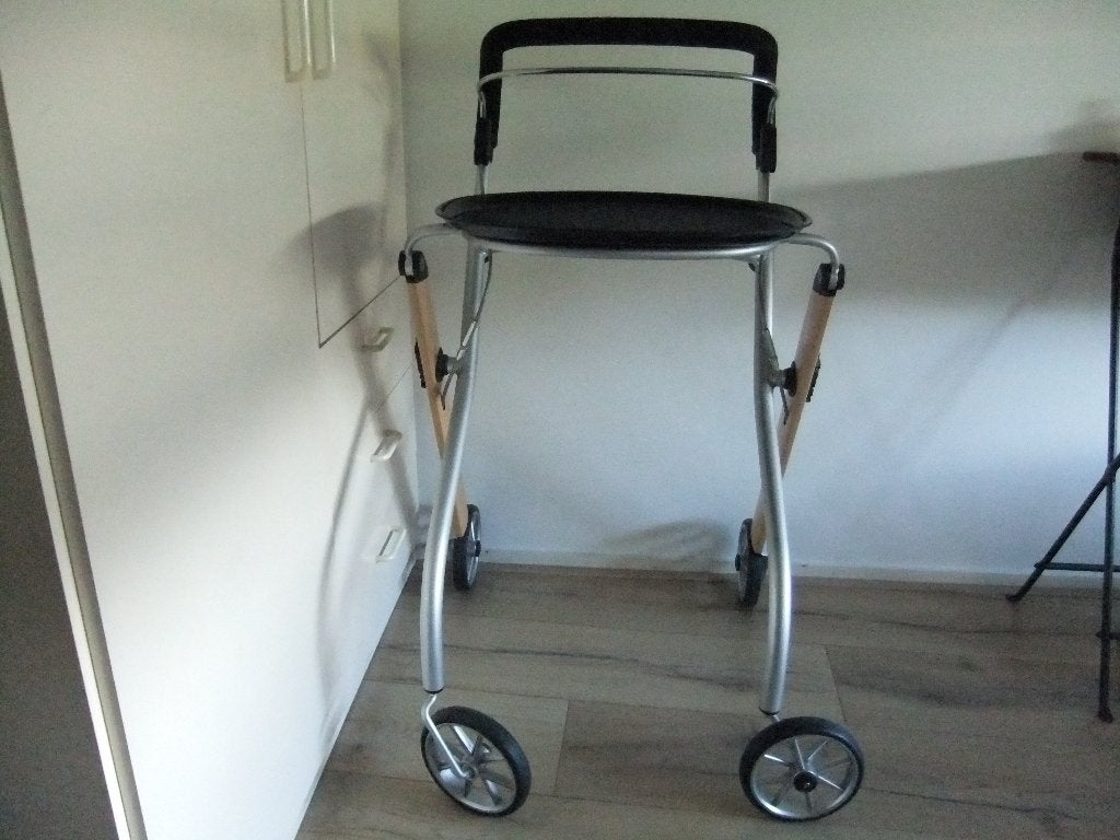 Thuis Rolattors licht gewicht, Diversen, Ophalen, Lichtgewicht, Zo goed als nieuw