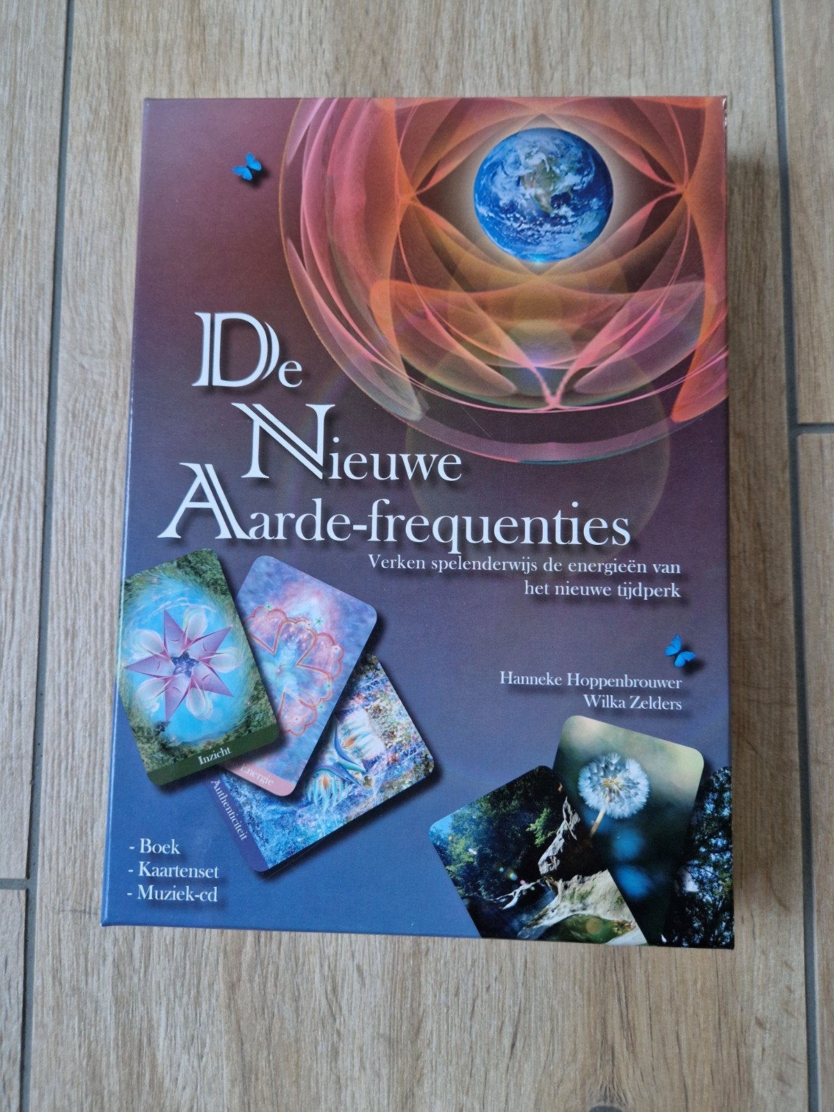 Wilka Zelders - De nieuwe aarde-frequenties, Ophalen, Achtergrond en Informatie, Spiritualiteit algemeen, Wilka Zelders; Hanneke Hoppenbrouwer