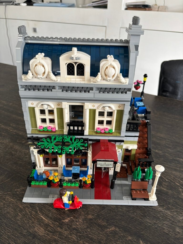 LEGO Creator Expert 10243 Parisian restaurant, Kinderen en Baby's, Inclusief instructies, Lego, Ophalen of Verzenden, Zo goed als nieuw