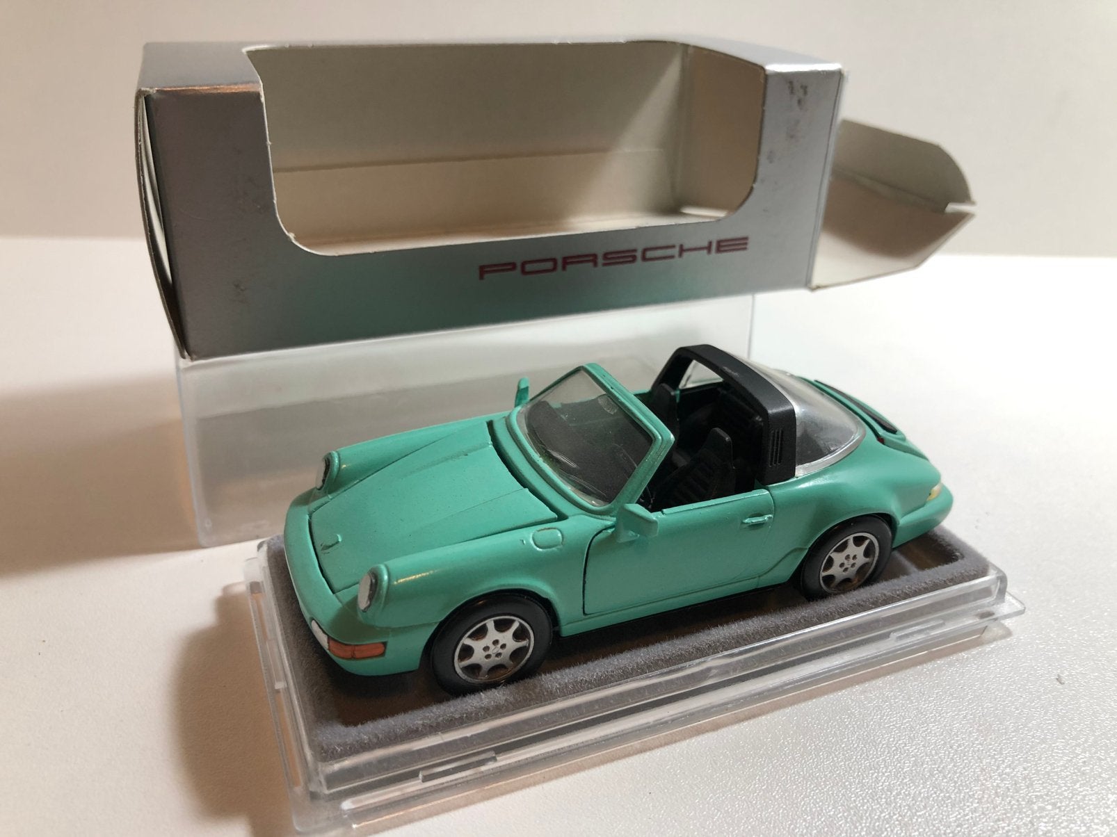 Porsche 911 Carrera 2/4 Targa, 1:43, NZG WAP259600, Hobby en Vrije tijd, Modelauto's | 1:43, Ophalen of Verzenden, Zo goed als nieuw
