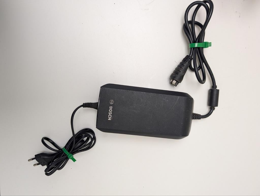 Bosch 4a oplader, Fietsen en Brommers, Fietsonderdelen, Elektrische fiets, Overige materialen, Overige typen, Ophalen of Verzenden