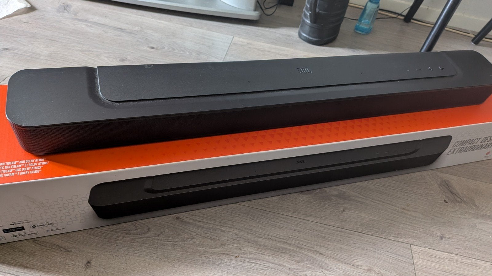 JBL Bar 300 Compacte Soundbar met 3D Surround Sound, Ophalen of Verzenden, Bluetooth, Zo goed als nieuw