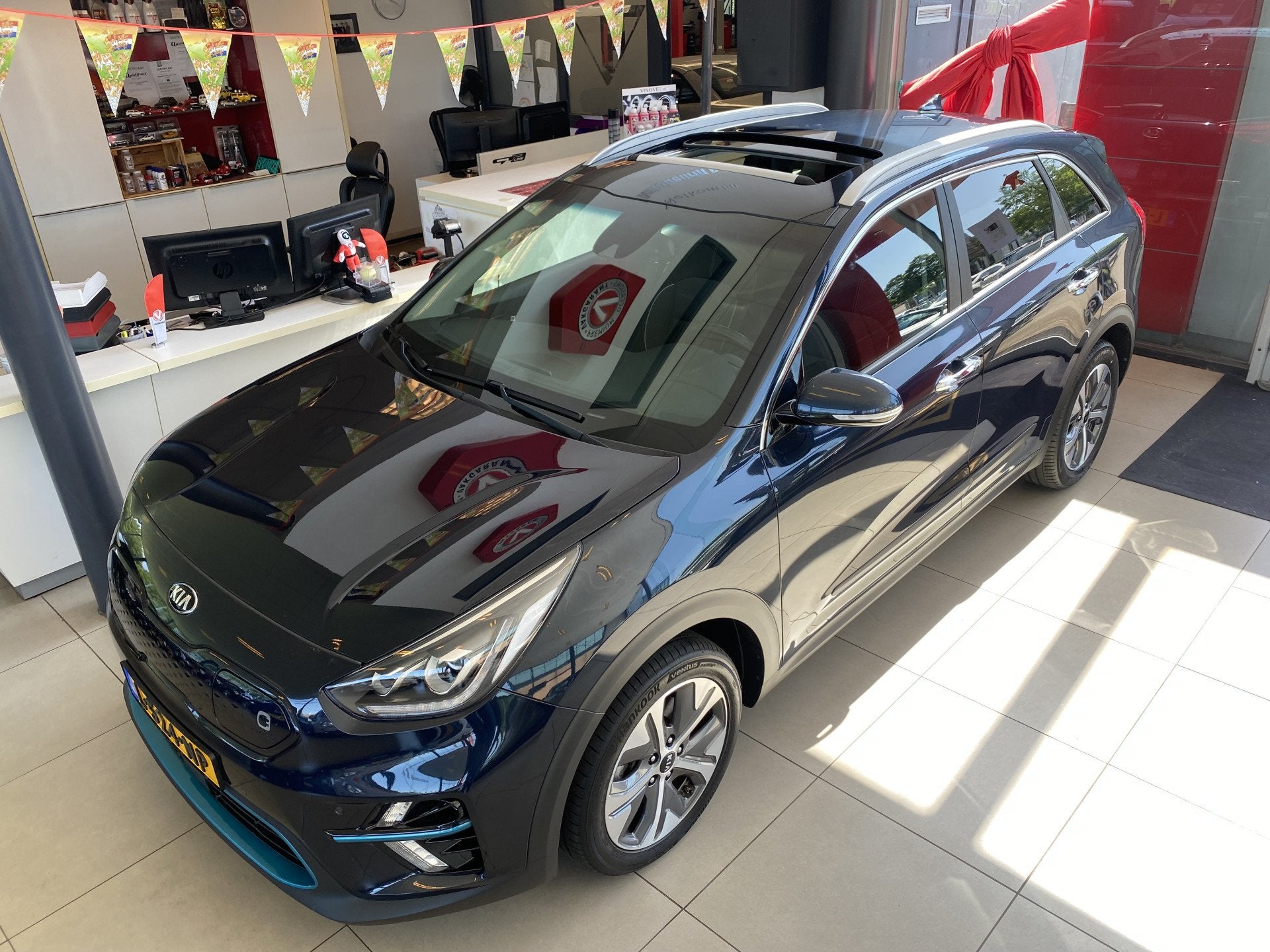 Kia e-Niro DynamicPlusLine 39 kWh,100% SOH,1E EigenaarAutoma, Auto's, Kia, 12 maanden, 136 pk, Gebruikt, Blauw