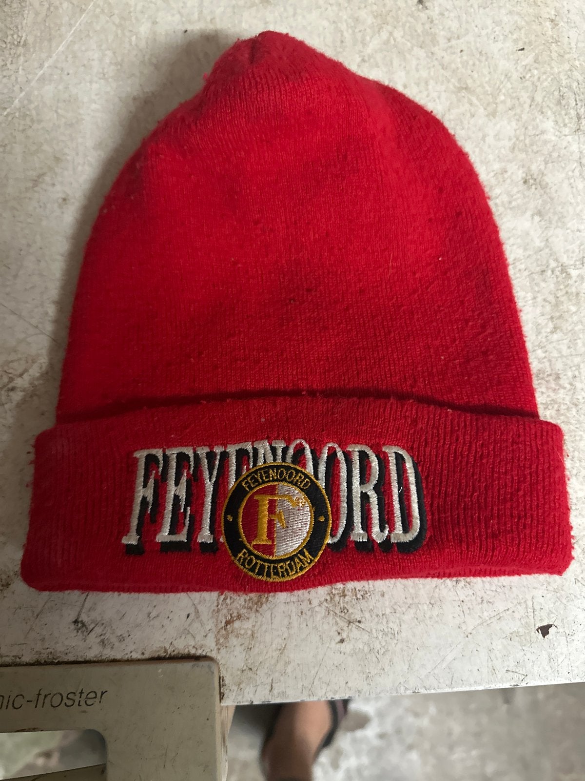 Feyenoord Muts Rood - One Size Fits All, Ophalen of Verzenden, Gedragen, One size fits all, Hoed