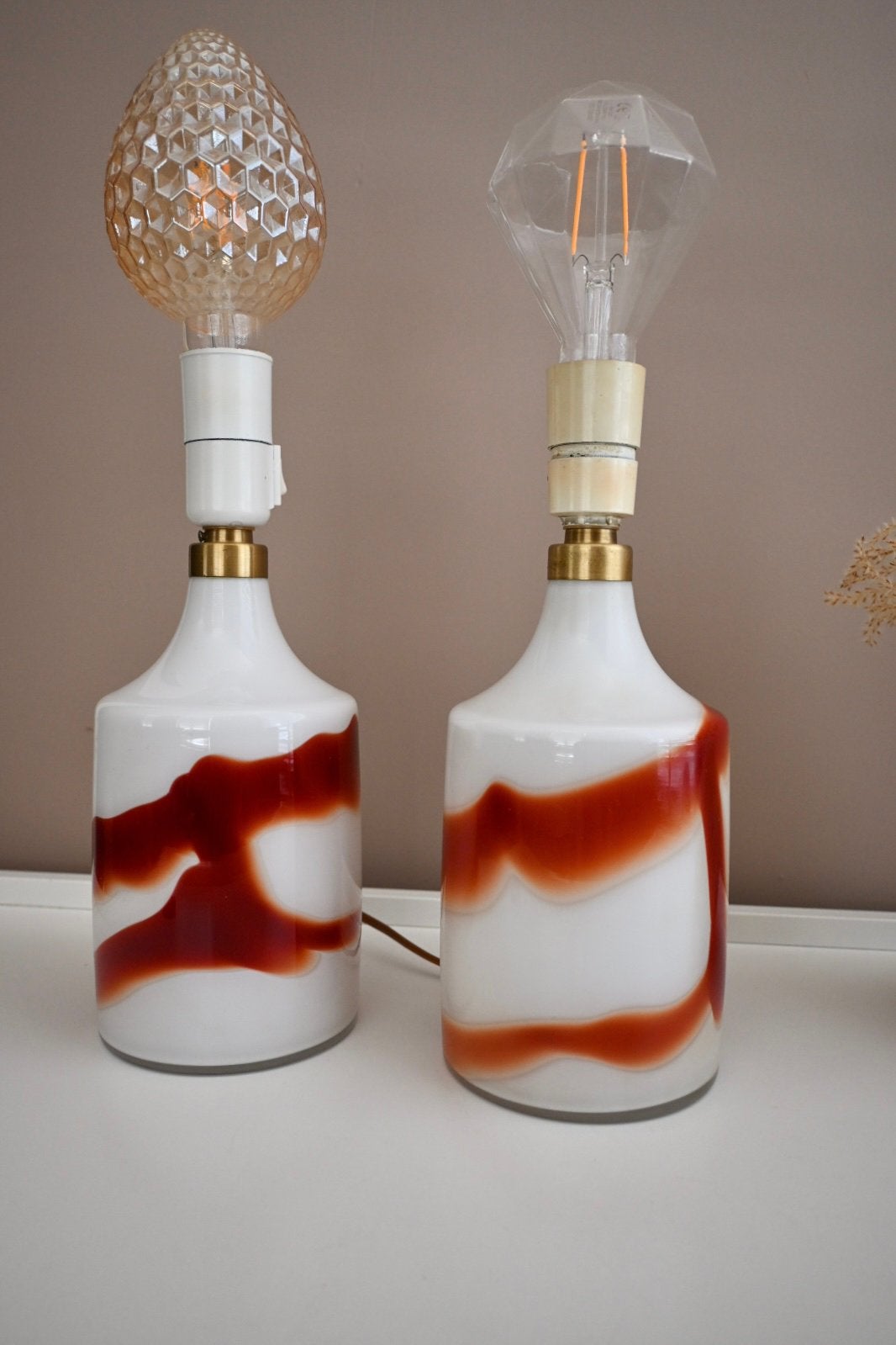 Twee Deense opaline tafellampen Holmegaard "Flame”, Scandinavisch, Holmegaard, Oranje, 30 cm