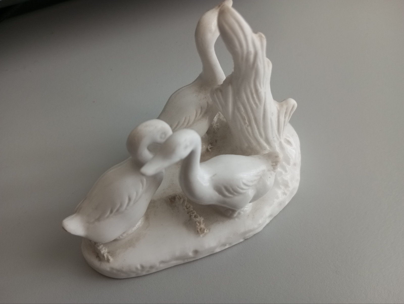 Witte keramiek decoratief beeldje ganzen eenden, Ophalen of Verzenden, Zo goed als nieuw, Dier