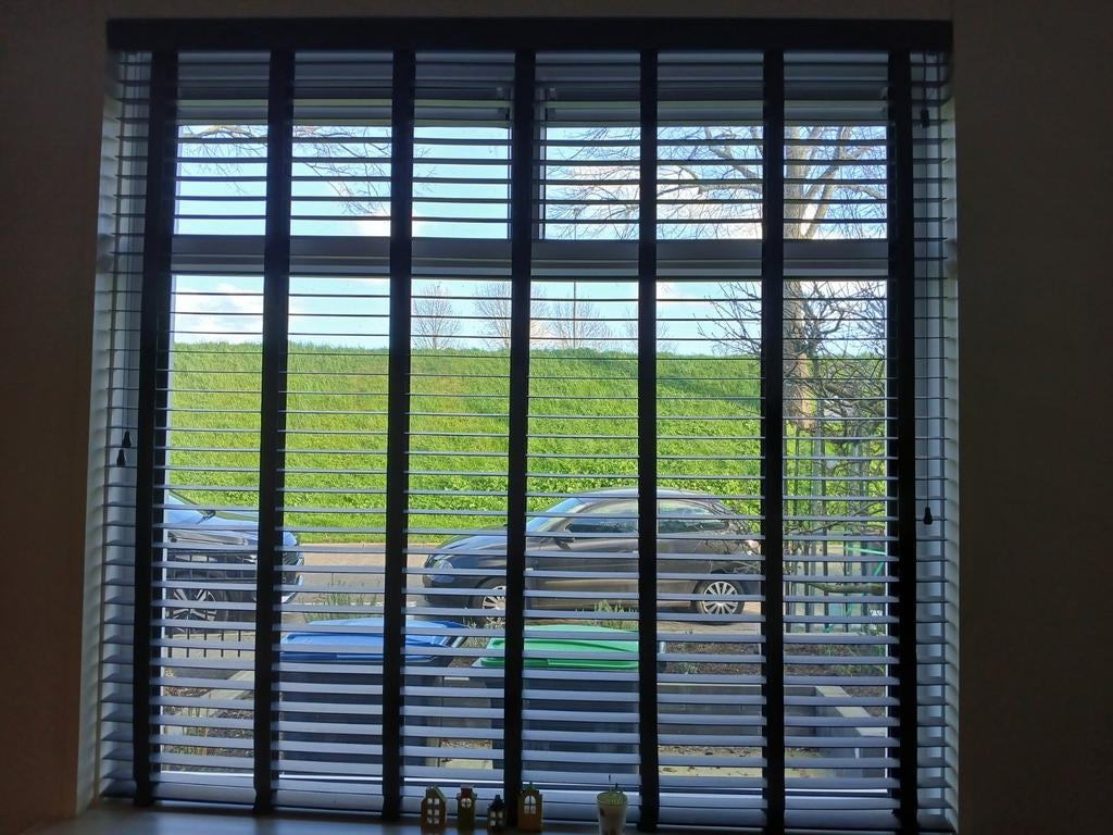 Luxaflex, hout., Ophalen, Zo goed als nieuw, 150 tot 200 cm, 150 tot 200 cm