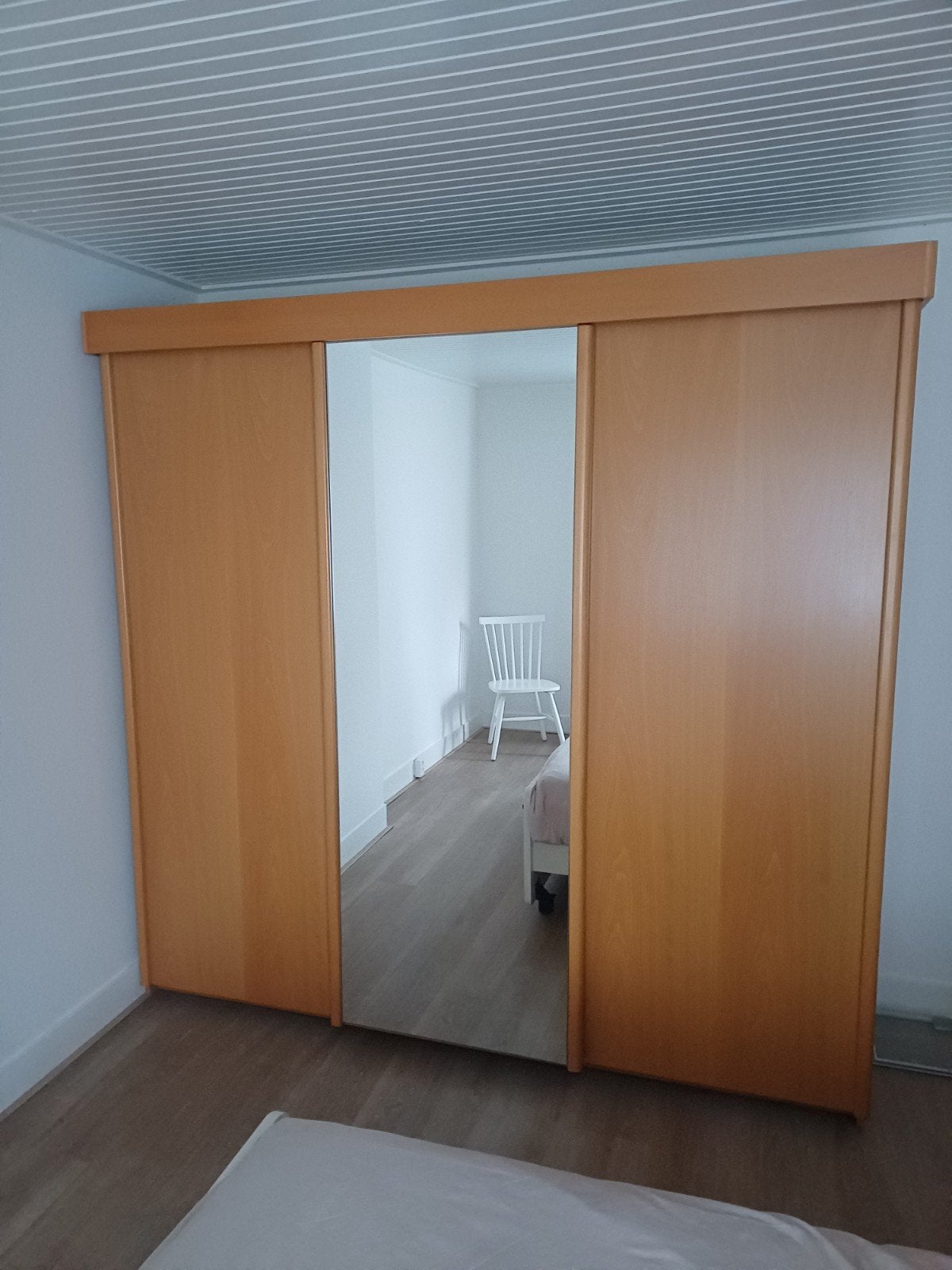 Kledingkast met spiegel en schuifdeuren, Ophalen, Met deur(en), Gebruikt, 200 cm of meer