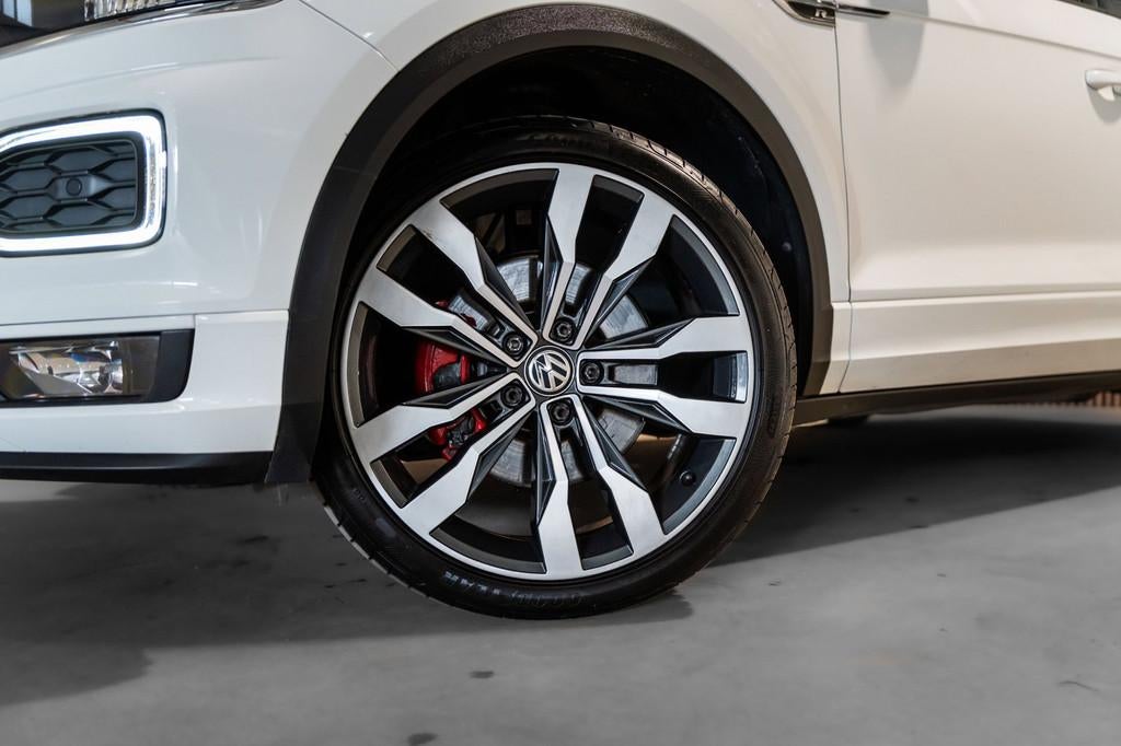 Volkswagen T-ROC 1.5 TSI 3x R-Line 2020 DSG LED PANO, Auto's, 4 cilinders, 150 pk, Alcantara, Wit