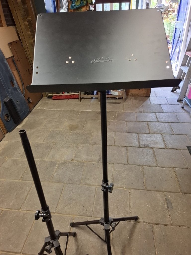 muziek standaard lessenaar statief, Muziek en Instrumenten, Ophalen, Gebruikt, Muziekstandaard