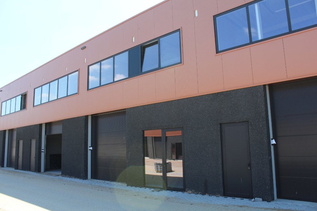 Te Huur Bedrijfshal/kantoor 2 Verdieping s,Hertogenbosch, 160 m², Huur, Bedrijfsruimte