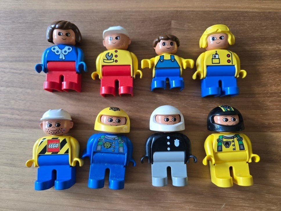 8 Duplo poppetjes - man, vrouw, kind, Inclusief minifiguren, Gebruikt, Ophalen of Verzenden, Minifiguur