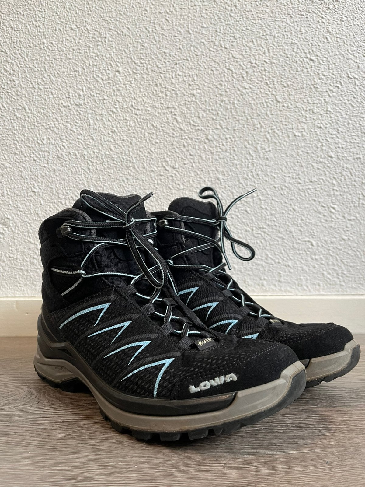 Te koop nette Lowa Ferrox Pro GTX mid wandelschoenen mt 39,5, Sport en Fitness, Bergsport en Wandelen, Ophalen of Verzenden, Gebruikt
