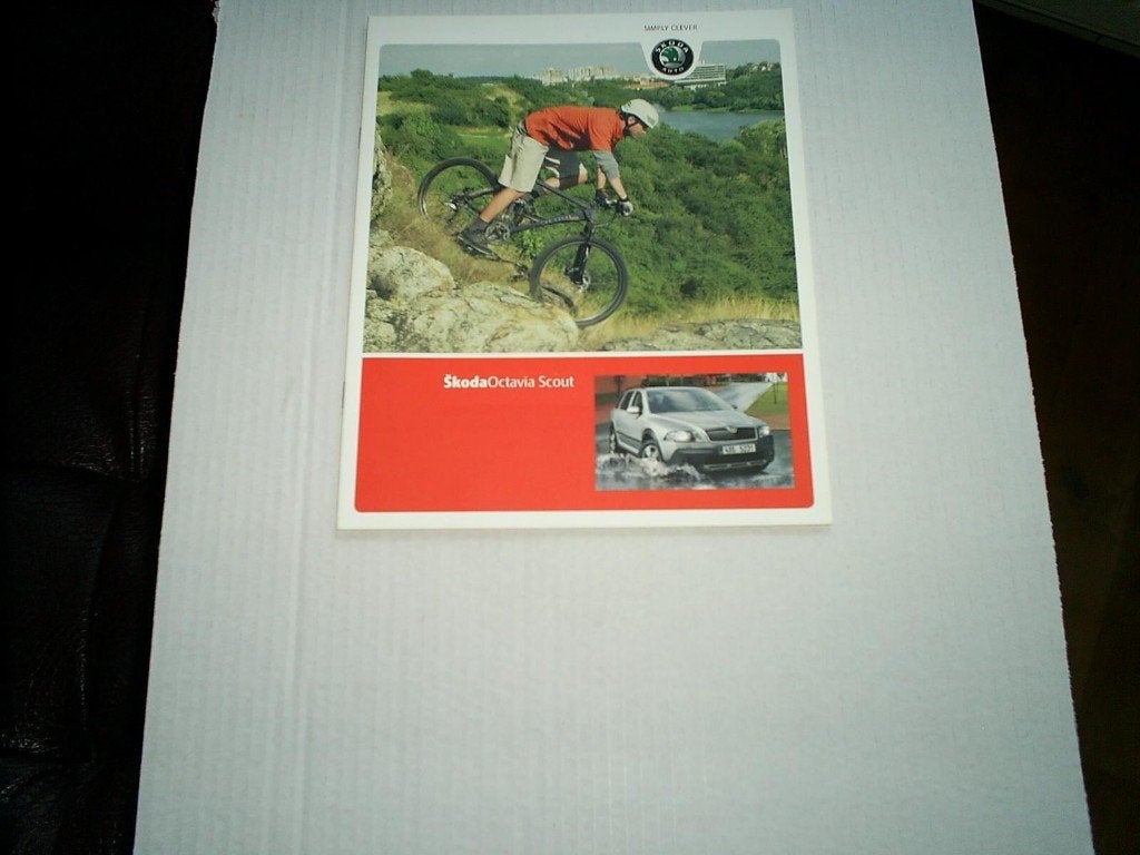Skoda Octavia Scout 2007 8 pag. Tsjechisch, Ophalen of Verzenden, Zo goed als nieuw, Overige merken